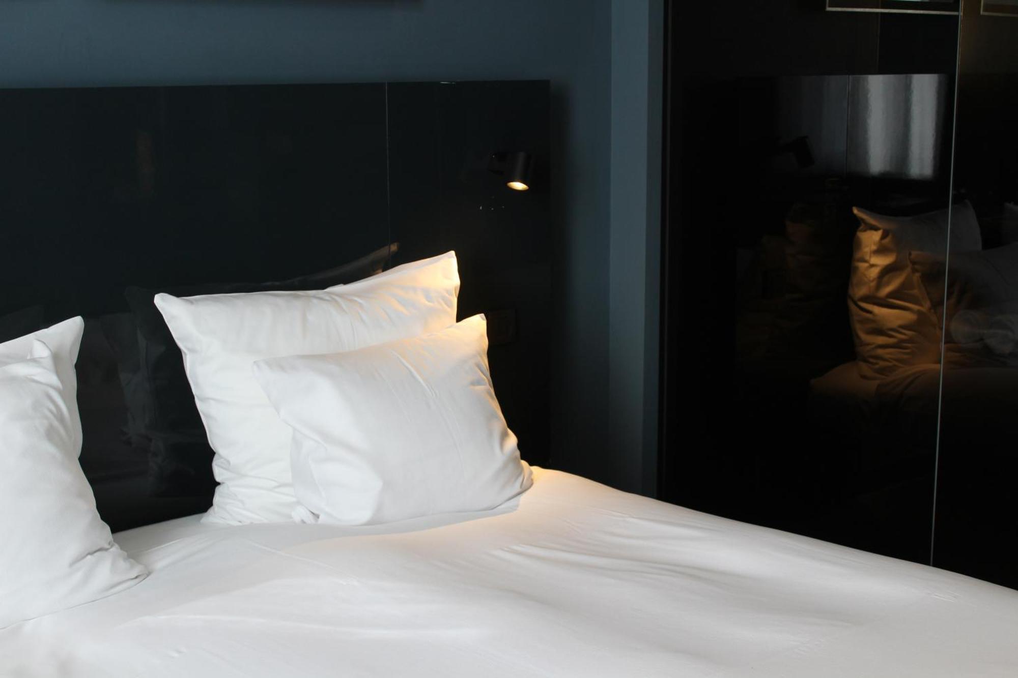 Hotel Les Nuits Антверпен Экстерьер фото